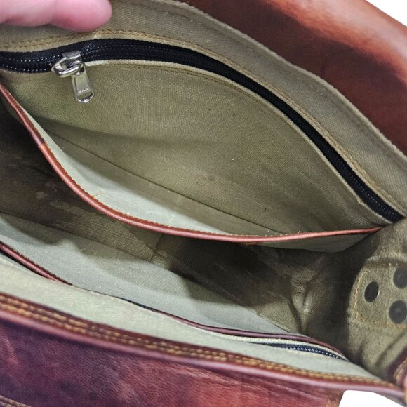 Komal Passion Brown Leather Crossbody Saddle Bag Buckle Closure Adjustable Strap - Picture 11 of 12